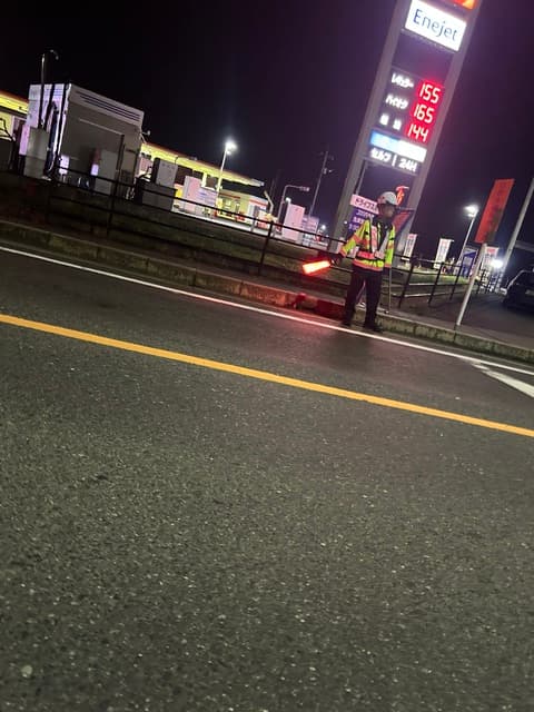 交通誘導警備の現場風景